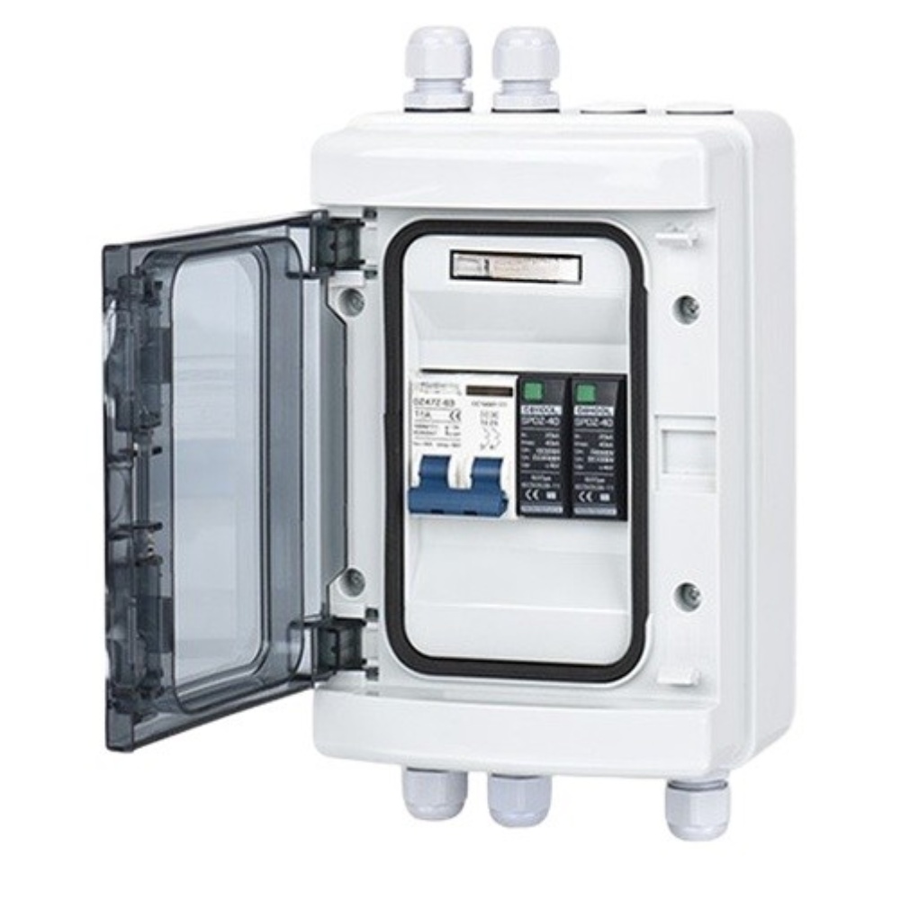 صندوق تجميع الطاقة الشمسية DC5 - مراجعة Solar Combiner Box وسعره